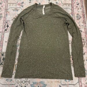 lululemon athletica Olive Long Sleeve Tee